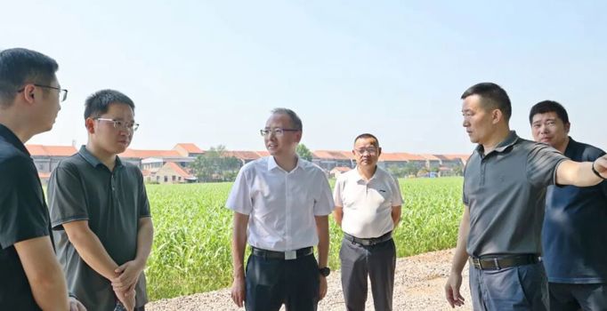 邱献兵调研构建汛旱并防与耕地置换协同推进机制改革工作